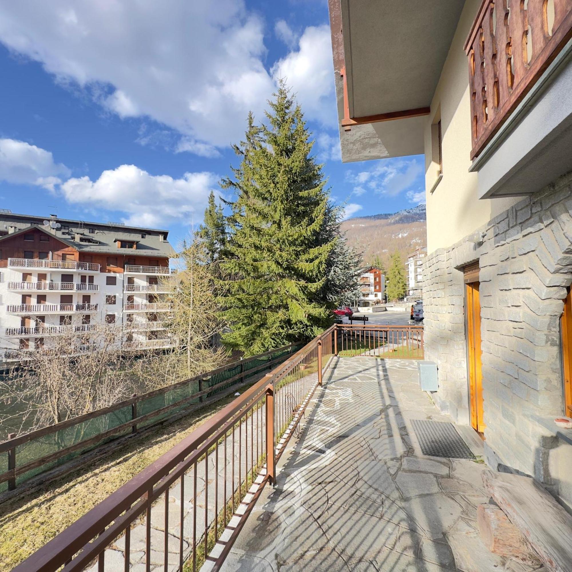 Chalet La Cometa Sauze D'Oulx Exterior photo
